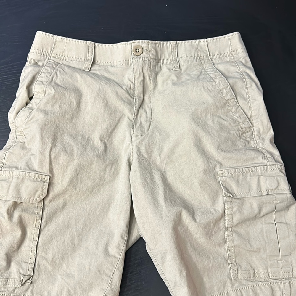3 cargo shorts size 32-33